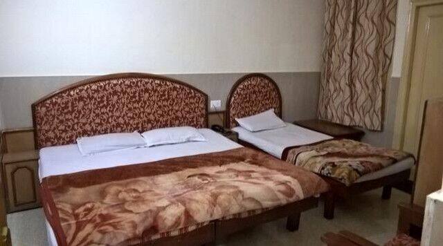 Hotel Shyam Dhaba, Dhar 1